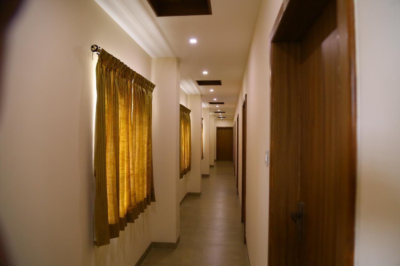 Hotel Gokulgrande Erode Bagian luar foto